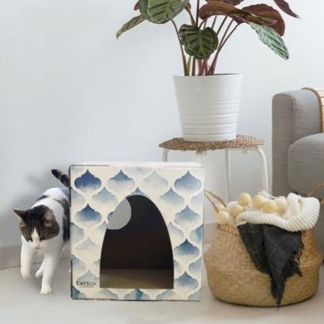 Purrfect Oasis Cat House with Scratcher - Cat Box Classics